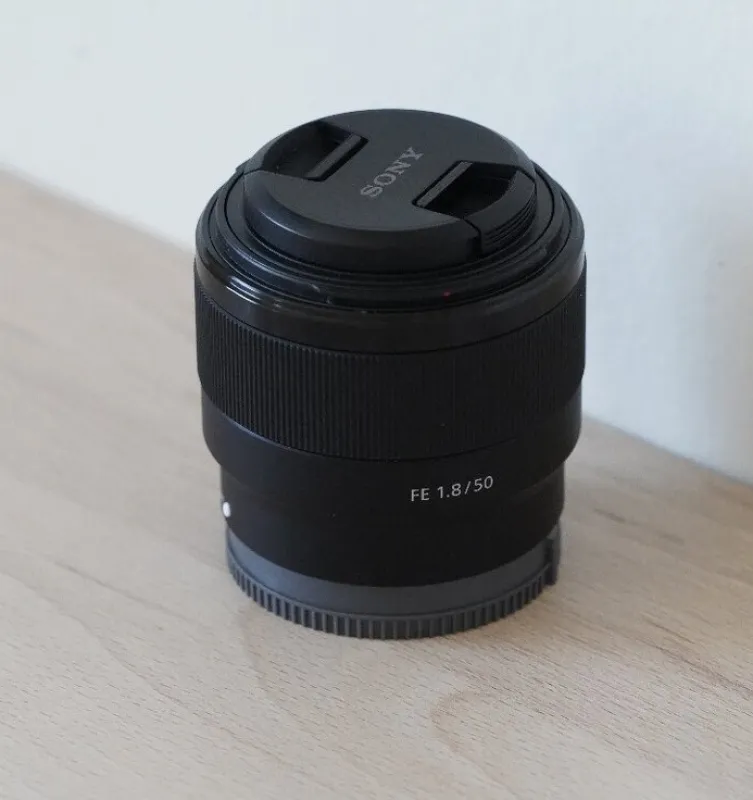 Objektiv Sony FE 50 mm f/1,8 ZÁRUKA